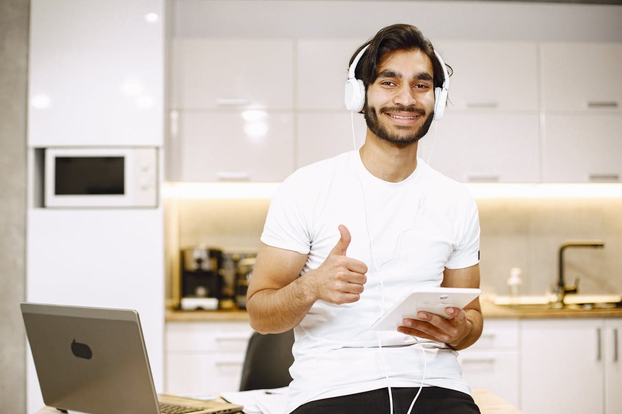 لماذا الكتب الصوتية مهمة لجيل الألفية وجيل زد؟